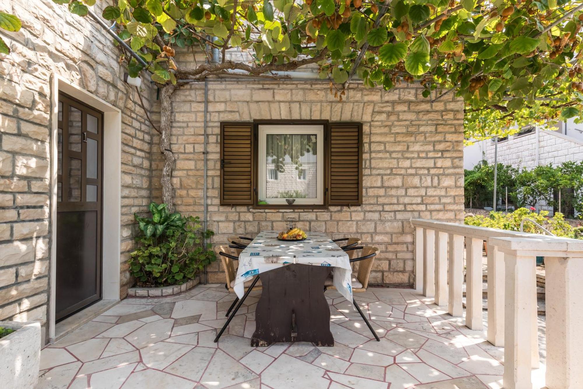 Sweet Dreams Apartment Sutivan Exterior photo